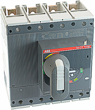 Molded case circuit breaker
