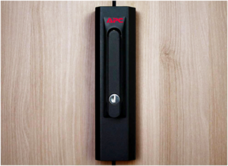 NetShelter CX High Security Handle Adaptor Kit, 11.81 Inch H x 2.72 Inch W x 1.38 Inch D