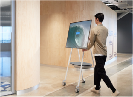 Smart-UPS Mobile Battery for Microsoft Surface Hub 2S & 3, 11 Inch Width, 16.9 Inch Height, 22 lb Weight
