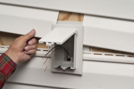 Low Profile Vertical Inbox for Vinyl Siding, 7.012 Inch Width, UV-Rated Plastic