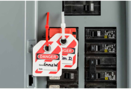 Lockout Tags: DANGER: DO NOT OPERATE, Name, Date, 2.5" H x 2" W, Pack of 25 Tags