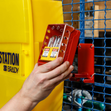 Ultra Compact Lock Box, Includes 6 Yellow Keyed-Alike Locks