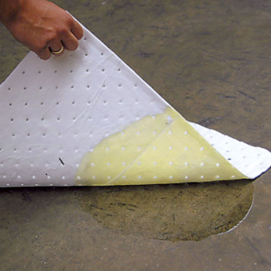 BASIC Oil Only Absorbent Pads, 15 Inch x 17 Inch, Light Weight, Absorbency 17 gal