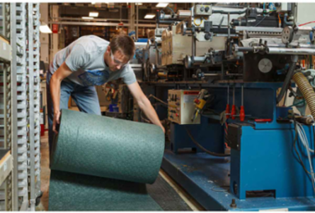 Re-Form™ Universal Absorbent Roll - Heavy Weight, 28.5" x 150', Absorbency Capacity 62 gal