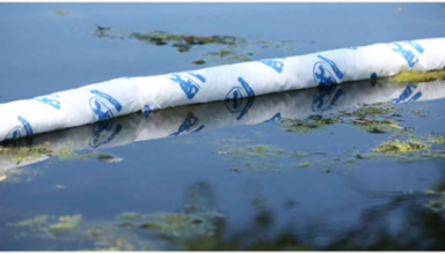 Portable Spill Kit - Oil Only, 18 in H x 15 in W x 4.5 in D, 3 gal Absorbency Capacity