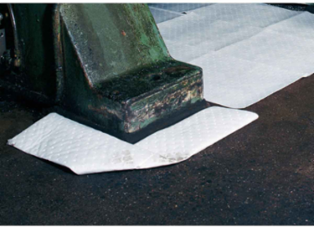 SPC® Oil Only Absorbent Pads - Light Weight, 15" x 19", Absorbency Capacity 51 gal
