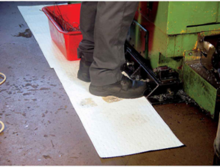 SXT® Oil Only Absorbent Roll - Heavy Weight, 30" x 150', Absorbency Capacity 37 gal