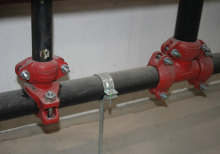 nVent CADDY Macrofix Plus NI EZ with Easy Closure, 1 1/2" Pipe, 1.9"–1.969" OD, 3/8" Rod