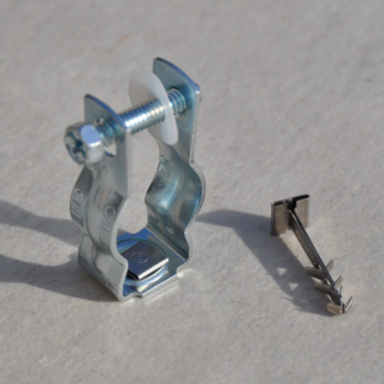 Bolt Close Conduit/Pipe Clamp, S304, 3/4" EMT, 3/4" Rigid/Pipe, 0.281" Hole
