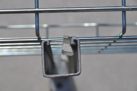 Wire Basket Tray Clip, 3/16"–5/16" Wire