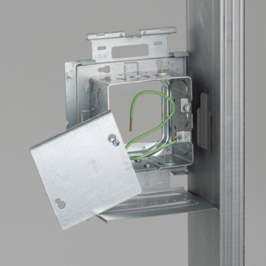 Box Mounting Plate with Far Side Support on Stud Assembly, OBB4 ADJ SG MR
