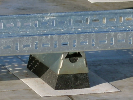 Rooftop Pyramid 50 Foam-Based Support, EG, 6"