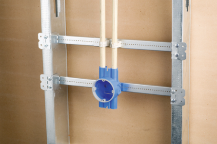 Telescoping box bracket 17"–26" stud space 1 1/2", 2 1/8", 2 1/2" box depth