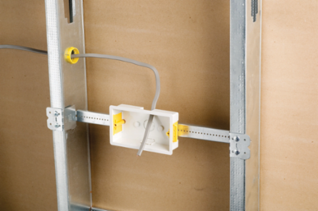 Telescoping box bracket 17"–26" stud space 1 1/2", 2 1/8", 2 1/2" box depth