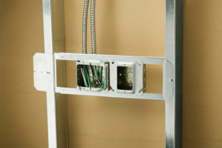 Telescoping rigid box support, 16"–24" stud spacing