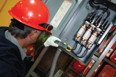 AC/DC Clamp Meter, 600V Voltage & 600A Current, 1.18 Inch Jaw Opening