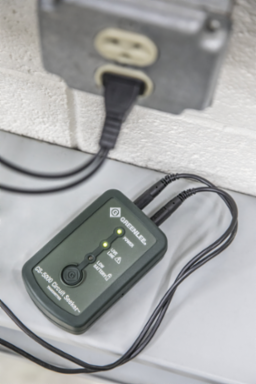 Circuit Seeker with 20ft Receiver Range and Up to 4 miles Distance