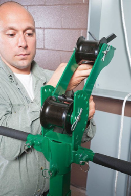 Tugger Cable Puller, 120V, 1000 lb Capacity, Pulls 4/0 to 1000 KCMIL Cable