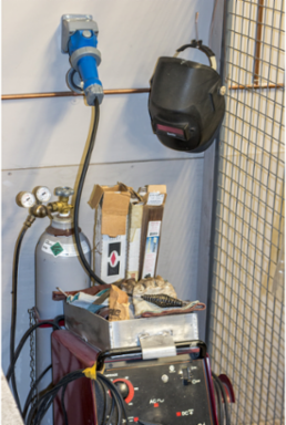 IEC Pin and Sleeve Switched Connector 60/63A 4-Pole IP69K