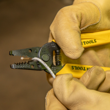 Wire Stripper/Cutter 10-18 AWG Solid, 6.25 Inch Length, Textured Handle, 0.270 lbs