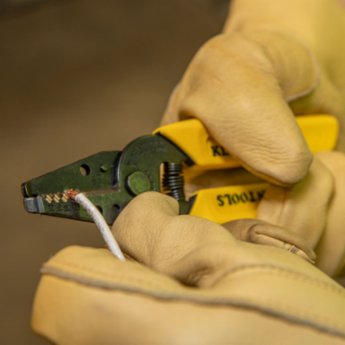 Wire Stripper/Cutter 10-18 AWG Solid, 6.25 Inch Length, Textured Handle, 0.270 lbs