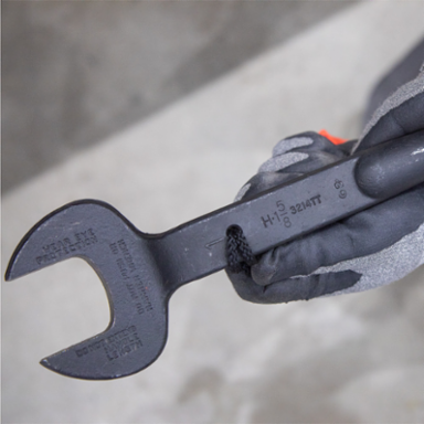 Spud Wrench 1-5/8 Inch Opening, 18 Inch Length, Alloy Steel, Tetherable
