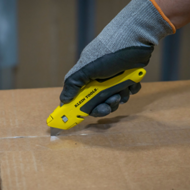 Self-Retracting Utility Knife 5.75 Inch, Yellow Handle, 0.44 lbs Weight