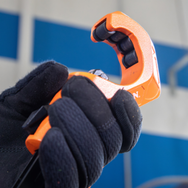 1-5/8-Inch Quick-Adjust Tubing Cutter