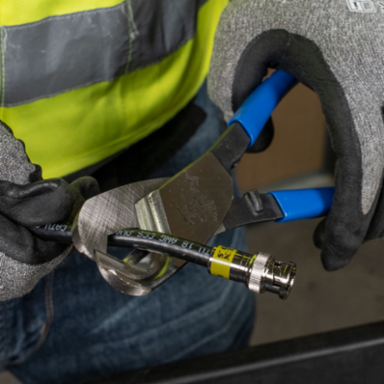 Cable Cutter 1-Inch Capacity, Lightweight, Plastic-Dipped Handles