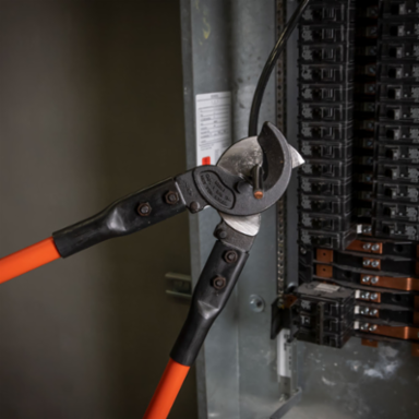Standard Cable Cutter 25 Inch, 1-3/8 Inch Diameter Capacity for Copper and Aluminum