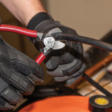 High-Leverage Compact Cable Cutter Up to 1/0 AWG Cutting Capacity, 6.6 Inch Length
