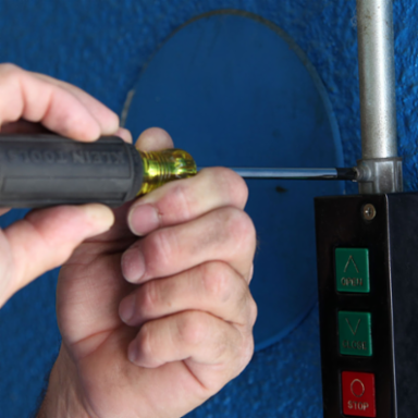 #1 Combo-Tip Driver, 4 Inch Fixed Blade, Steel Construction