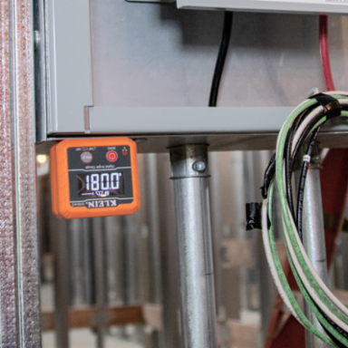 Digital Angle Gauge & Level, 0 to 180-Degree Range, Magnetic Base, IP42