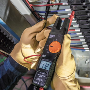 Open Jaw Fork Meter, 200A AC Current, 600V AC/DC Voltage, Low Battery Indicator