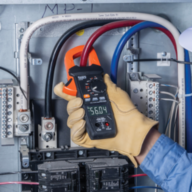 600A AC/DC Auto-Ranging TRMS Clamp Meter with Worklight