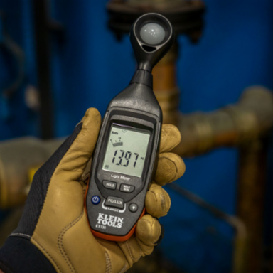 Digital Light Meter - Measures Illuminance in Foot Candles and Lux, 8.24 Inch Height