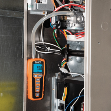 Digital Differential Manometer 60 inH2O, Backlit LCD, 2 Ports, 0.370 lbs