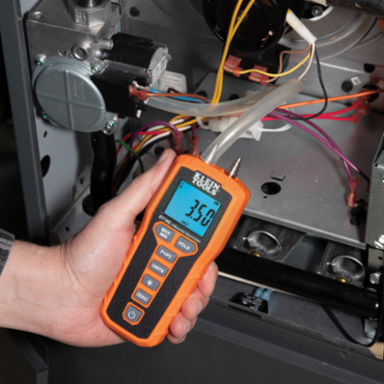 Digital Differential Manometer 60 inH2O, Backlit LCD, 2 Ports, 0.370 lbs