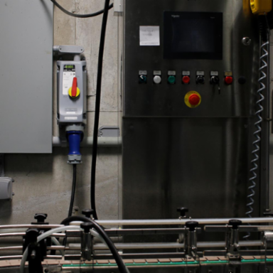 LEV Series 100A 240V 3-Phase IEC Mechanical Interlock, IP66/IP67/IP68/IP69K