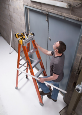 8 Foot Fiberglass Step Ladder, Type IA, 300 Pound Load Capacity