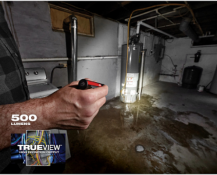 Milwaukee® Rechargeable 500L Everyday Carry Flashlight w/ Magnet