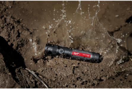 REDLITHIUM USB 1100L Twist Focus Flashlight, 1100 Lumens, 6.09 Inch Length, IP67 Waterproof
