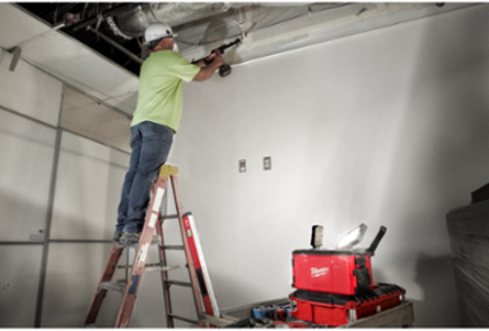 M18™ PACKOUT™ Light/Charger-Reconditioned