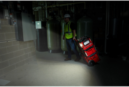 M18™ PACKOUT™ Light/Charger-Reconditioned