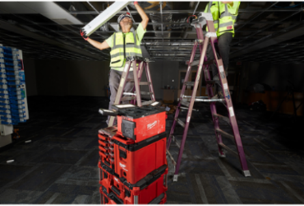 M18™ PACKOUT™ Light/Charger-Reconditioned