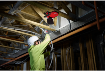 M18™ ROVER™ Clamping Flood Light