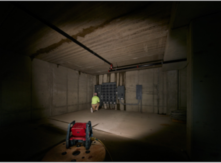 M18™ Rover™ Portable LED Flood Light 3000 Lumens, 18V Power