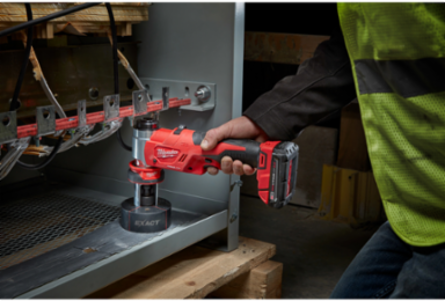 M18™ FORCE LOGIC™ 6T Knockout Tool 1/2 Inch – 4 Inch, 6 Ton Capacity