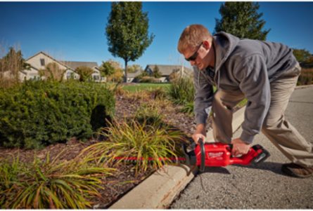 M18 FUEL™ Hedge Trimmer