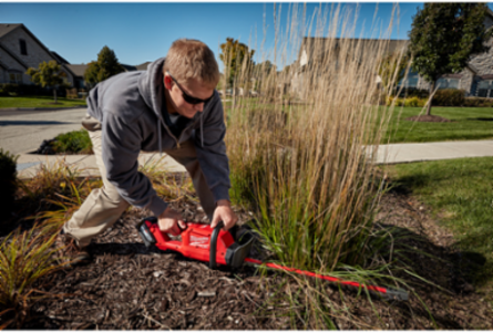 M18 FUEL™ Hedge Trimmer